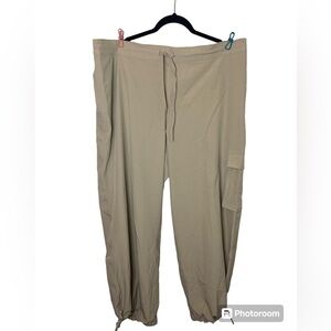 Old Navy Khaki Sporty Cargo Pants